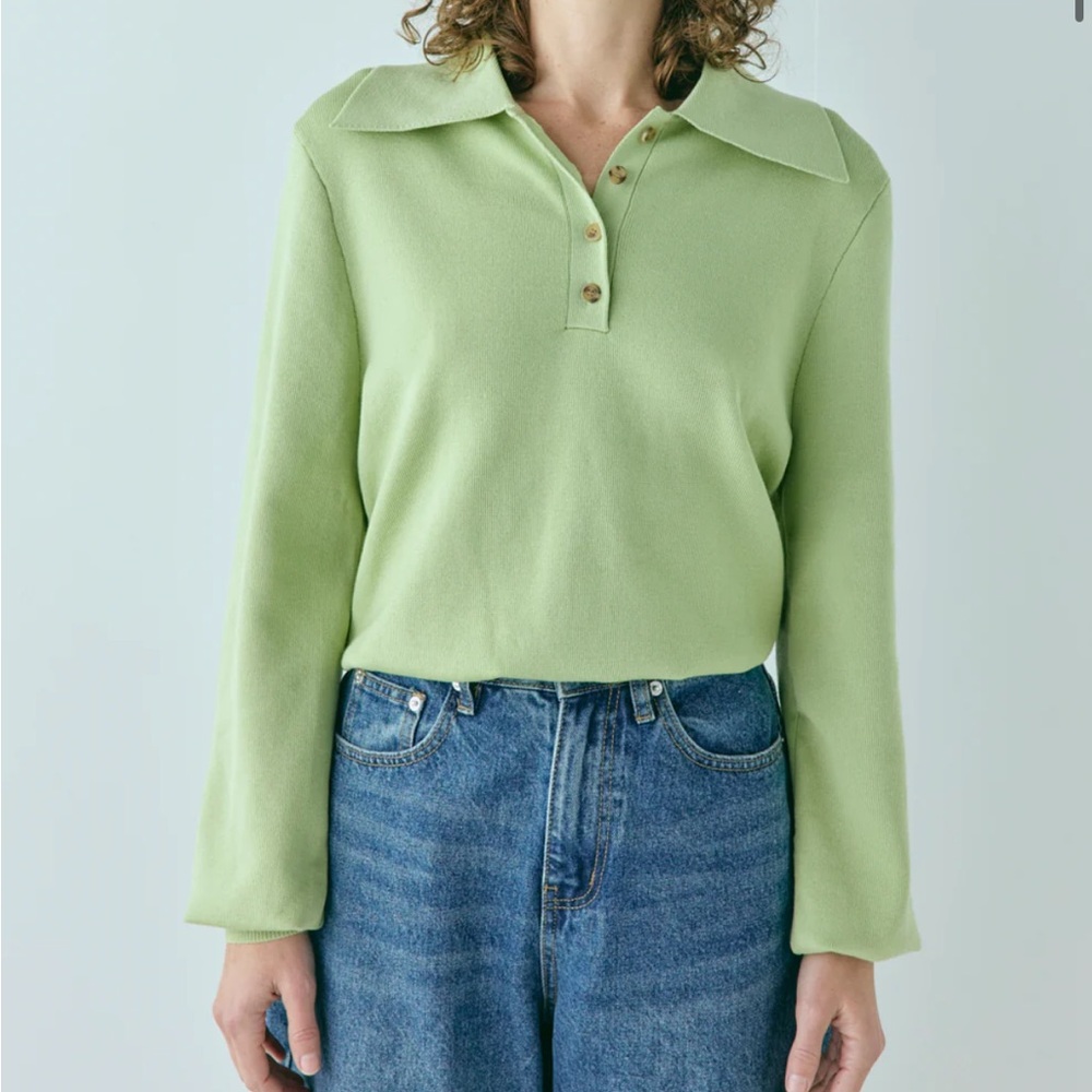 VRG Girl Green Sweater